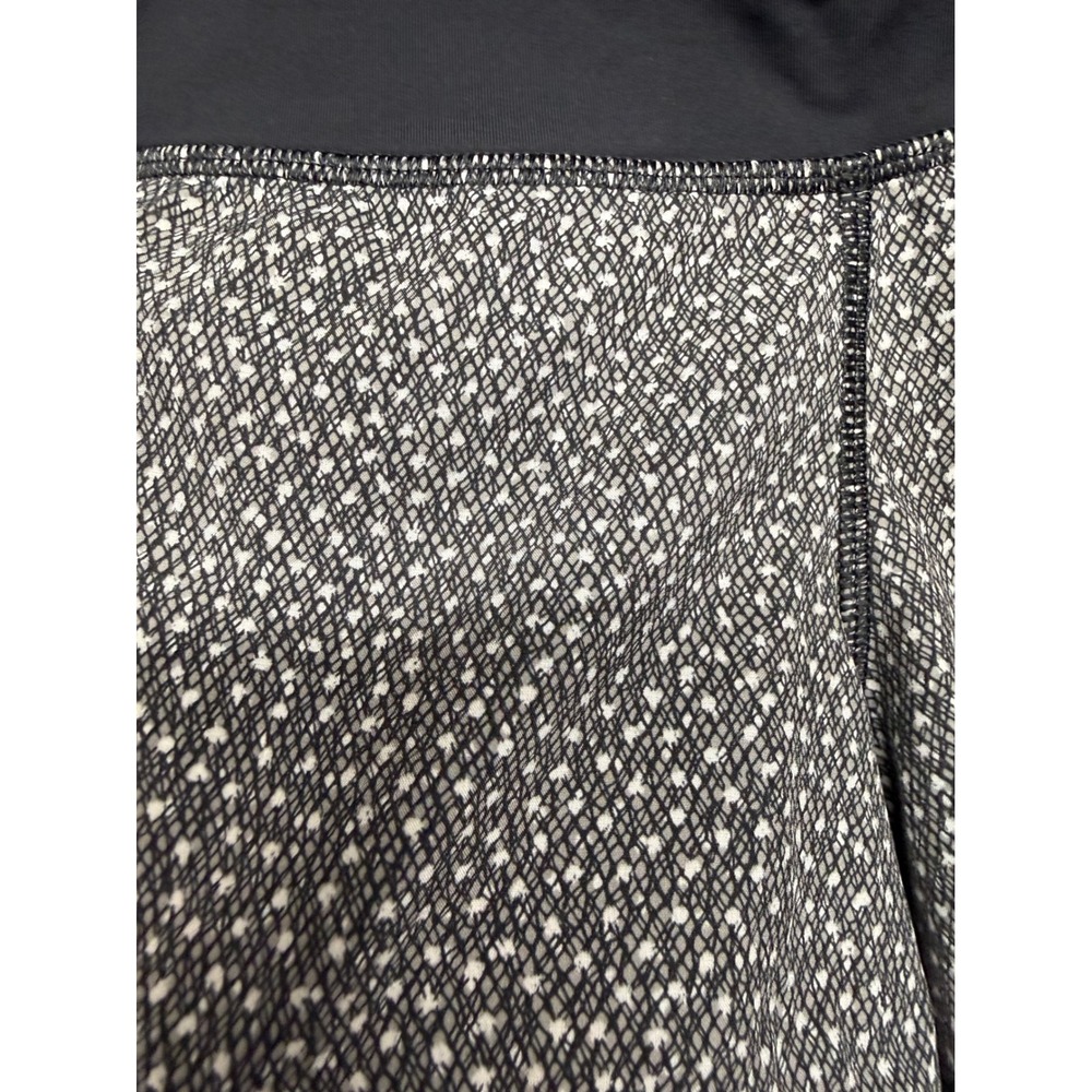 Lululemon Speed Up Short Black White Geometric Dot Low Rise Running Shorts Sz 4 - Picture 2 of 7